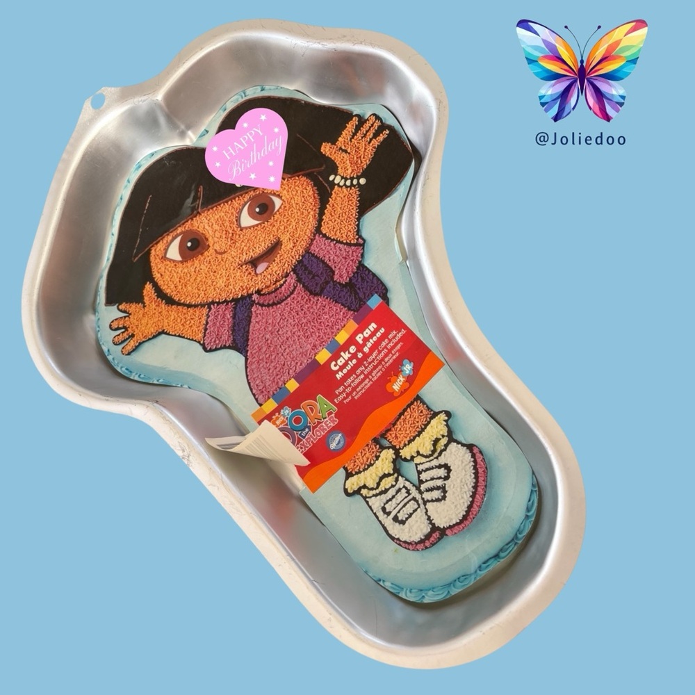 Dora the Explorer Cake Pan with instructions EUC